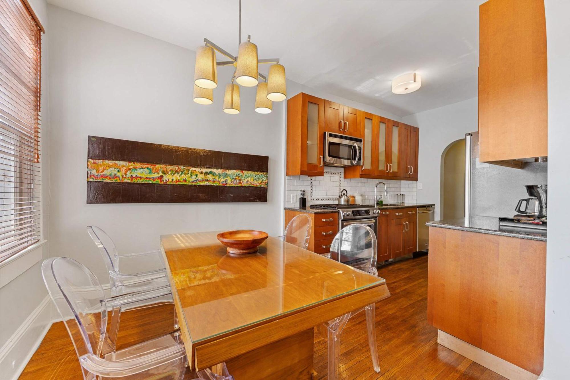 Luxurious Myers Park Living With Screened Porch * Charlotte