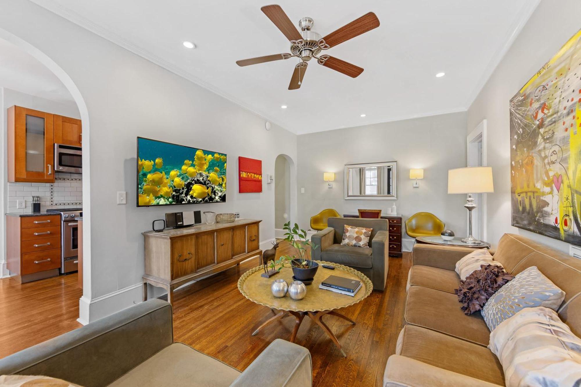 Luxurious Myers Park Living With Screened Porch Charlotte